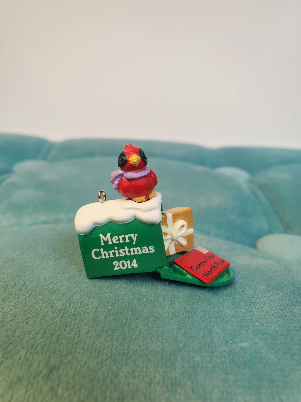 2014 Hallmark Keepsake Mini Ornament Santa Has Mail QXM8523